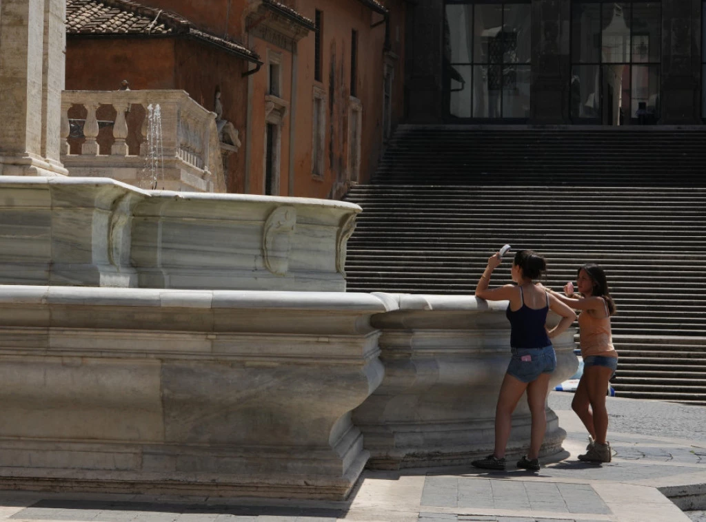 410396_italy-extreme-weather-heat_f.webp