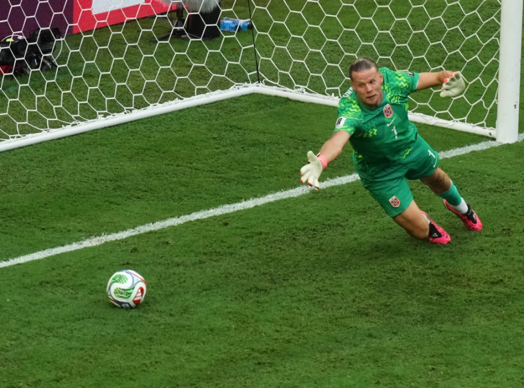 410991_england-norway-wcup-soccer_f.webp