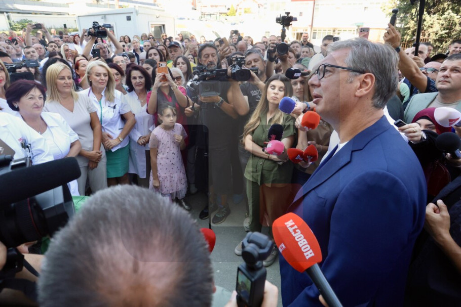 416017_kbc-npazar-vucic_iff.jpg