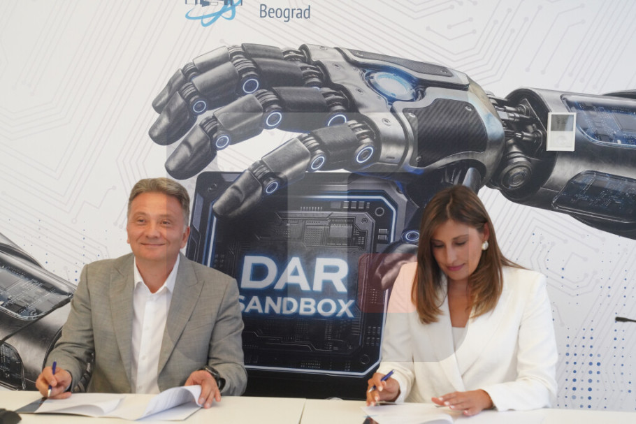 416042_нтпбеоград-сандбоx-отварање_ифф.јпг