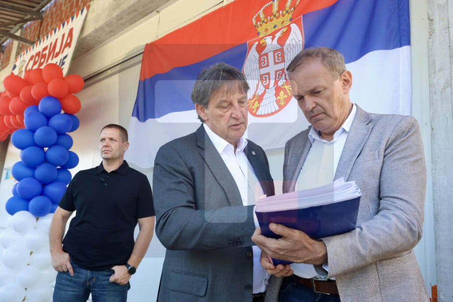 416315_rasinskiokrug-poseta-vucic_iff.jpg