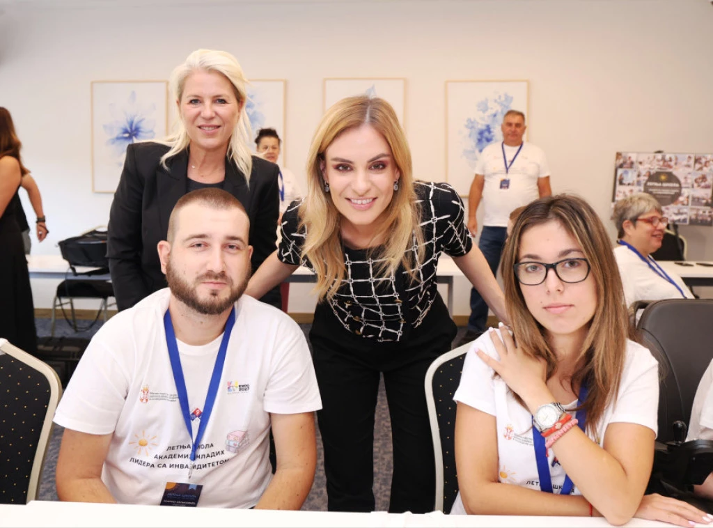 416625_dstamenkovski-vrdnik-osi_f.webp