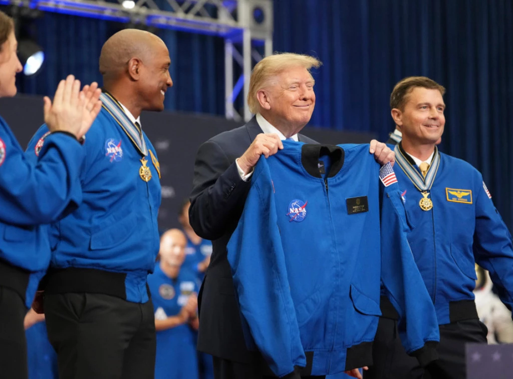 417342_trump_f.webp