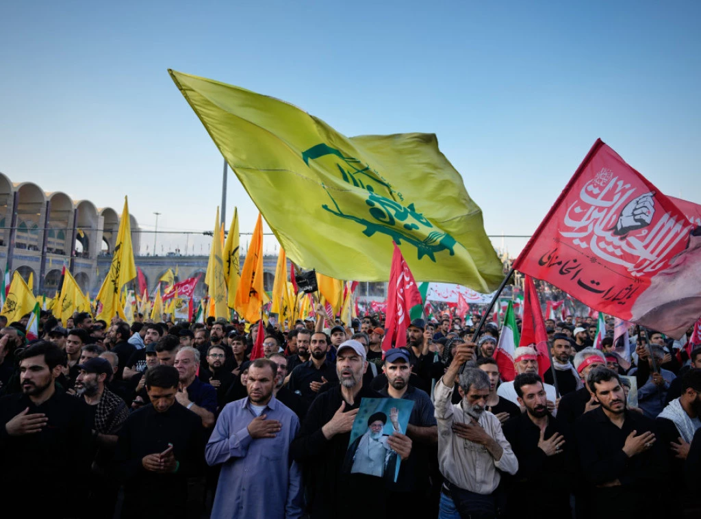 417362_iran-khamenei-funeral_f.webp