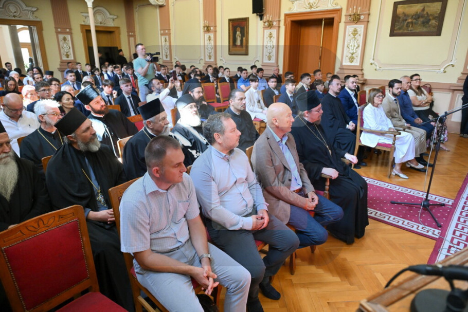 418365_bogoslovija-skarlovci-gojkovic_iff.jpg