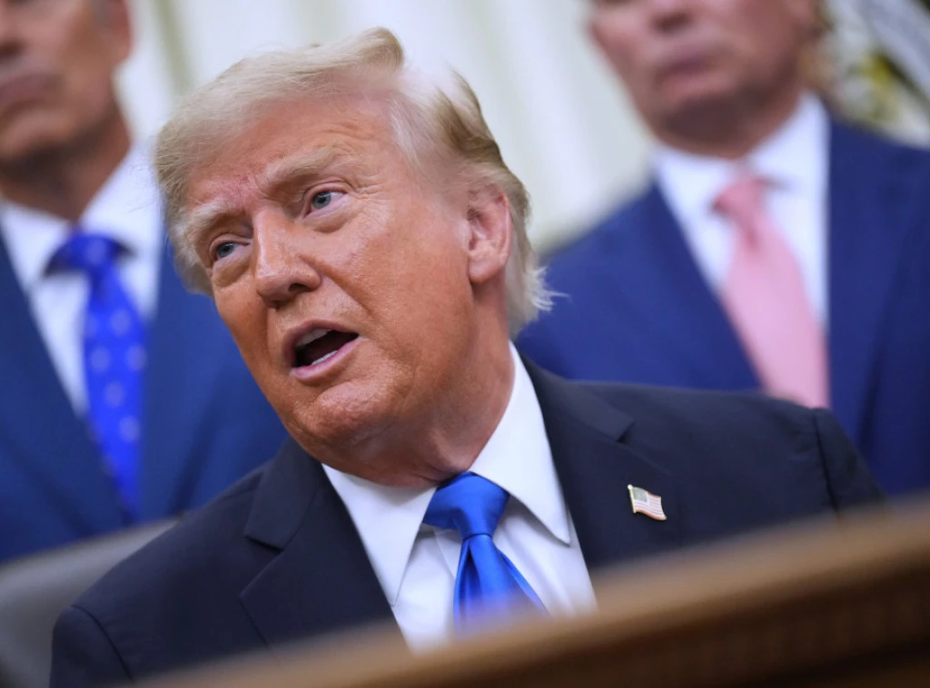 418859_trump_f.webp